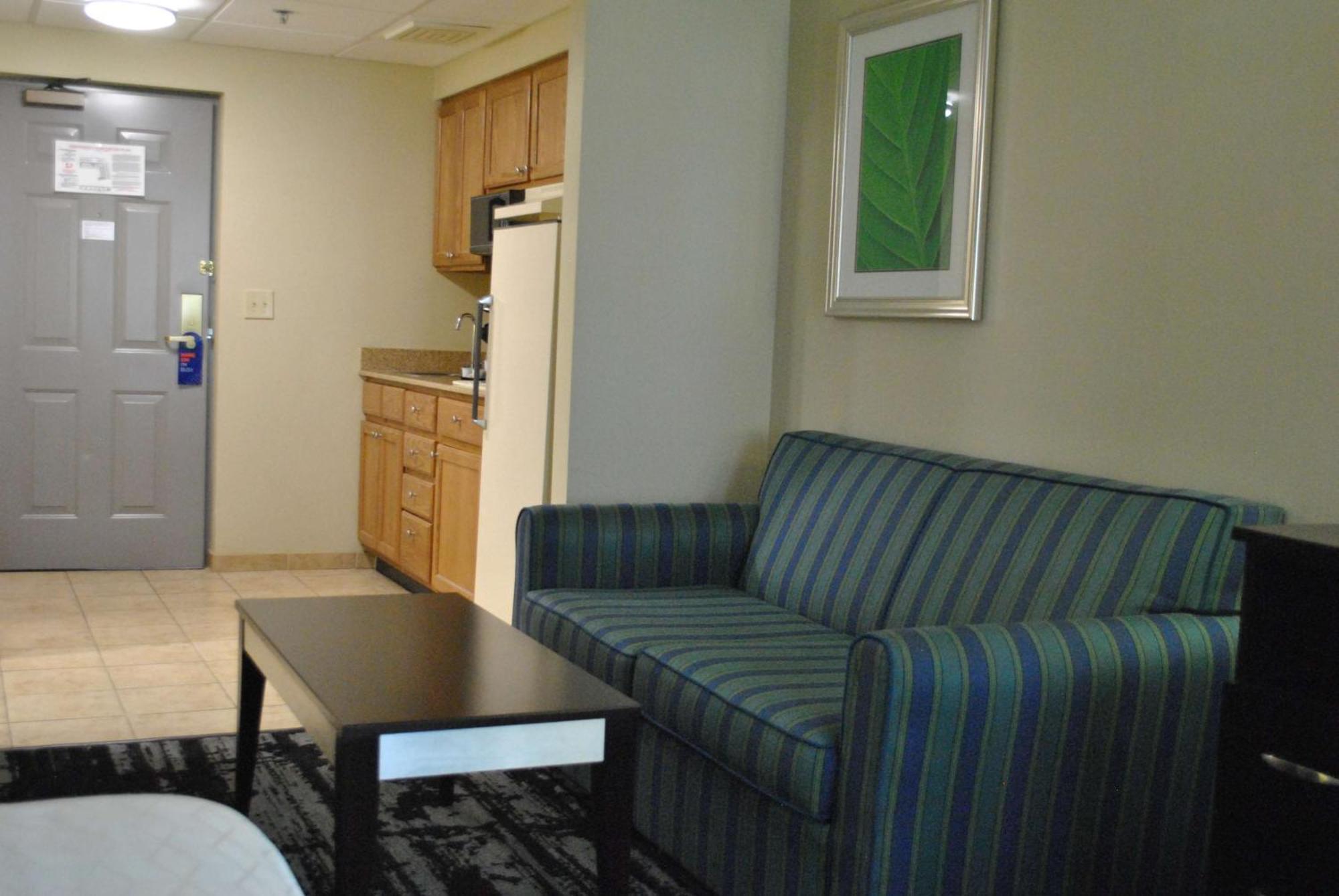 Best Western Owego Inn Bagian luar foto