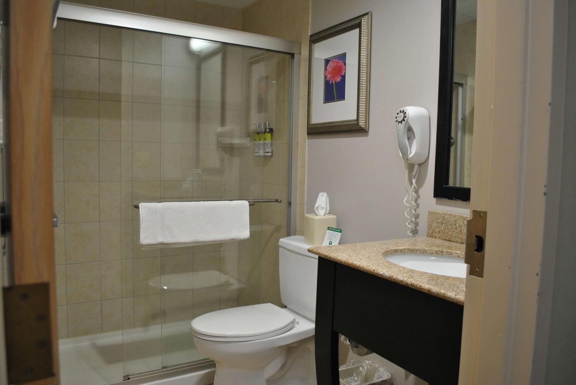 Best Western Owego Inn Bagian luar foto